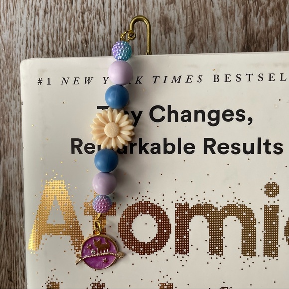 Bookmark Flower Cat Handcrafted Artisan Beaded Metal Journal Gift Read Book - Picture 3 of 3